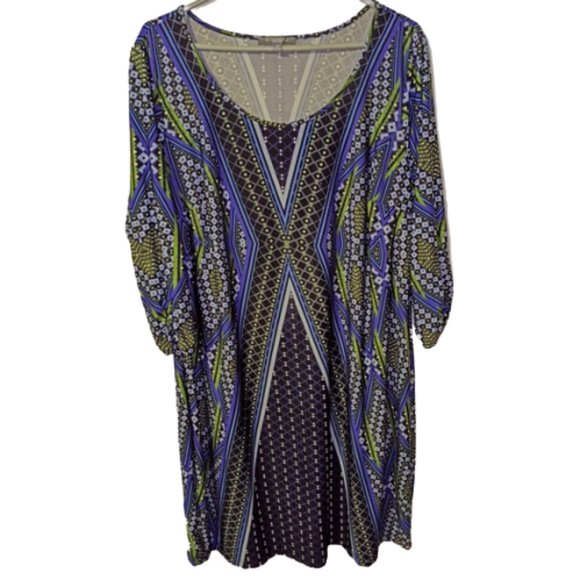 Plus Size 2X Abstract Patterned Dress - Picture 6 of 6